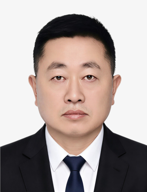 新能源學部主任方俊彥照片